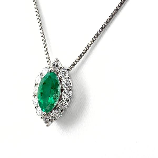 エメラルド デザインネックレス プラチナ ペンダント メレダイヤ