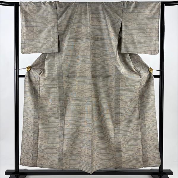 未使用近い　美品　単衣　化繊　薄い生紬風　小紋　フルセット　身丈170 裄丈68 1539556.jpg