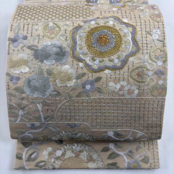 袋帯 美品 逸品 華文 草花 相良刺繍 汕頭刺繍 金色 六通 正絹 袋帯 逸品 華文 草花 刺繍 金銀糸 金色 六通 正絹 中古 : リユース