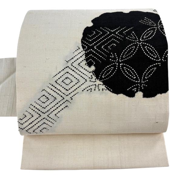 名古屋帯 名品 紬地 雪輪 七宝 刺し子刺繍 ベージュ 正絹 中古