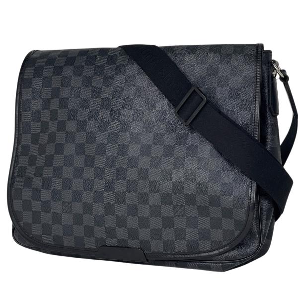 LOUIS VUITTON（ルイ・ヴィトン） ダニエルMM メッセンジャーバッグ