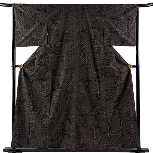 美品 紬 身丈158cm 裄丈65cm M 袷 唐草 菱 薄茶色 正絹 優品 中古