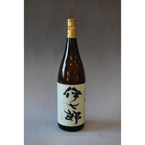 本格芋焼酎 伊七郎(いひちろう) 1.8L