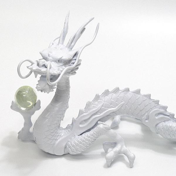 開運 龍 願い龍 白龍 ホワイトドラゴン 置物 風水グッズ シトリン丸玉 水杯 黒台座 3点セット付き 白蛇 ドラゴンボール 辰 竜 開運グッズ 風水インテリア Buyee Servis Zakupok Tretim Licom Buyee Pokupajte Iz Yaponii