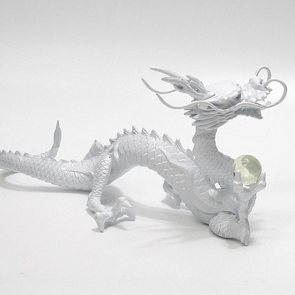 開運 龍 願い龍 白龍 ホワイトドラゴン 置物 風水グッズ シトリン丸玉 水杯 黒台座 3点セット付き 白蛇 ドラゴンボール 辰 竜 開運グッズ 風水インテリア Buyee Buyee 日本の通販商品 オークションの代理入札 代理購入