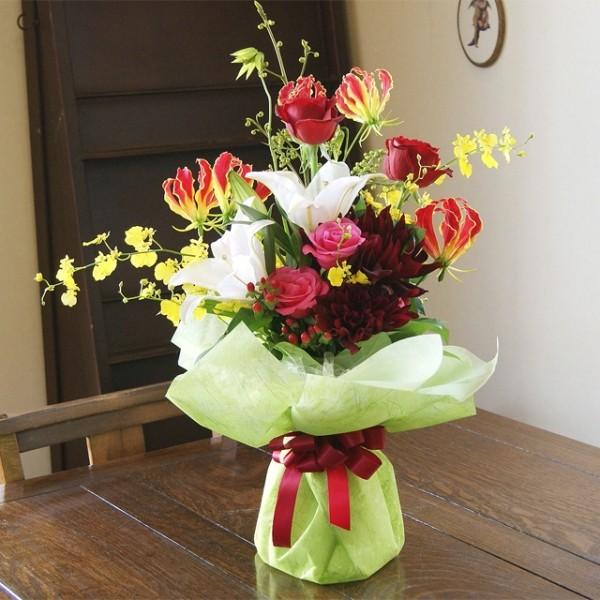 グロロリオサ 薔薇　ハイセンス 花瓶のいらない花束 ブーケ 花束 生花 プレゼント ギフト誕生日 結婚記念日 結婚祝い