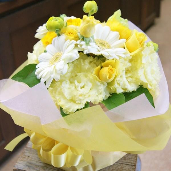 母の日 父の日 花束 ブーケ ラナンキュラス 黄色 花瓶のいらない花束 ブーケ プレゼント 送別 卒業 母の日 父の日 誕生日 結婚記念日 開店祝 送料無料
