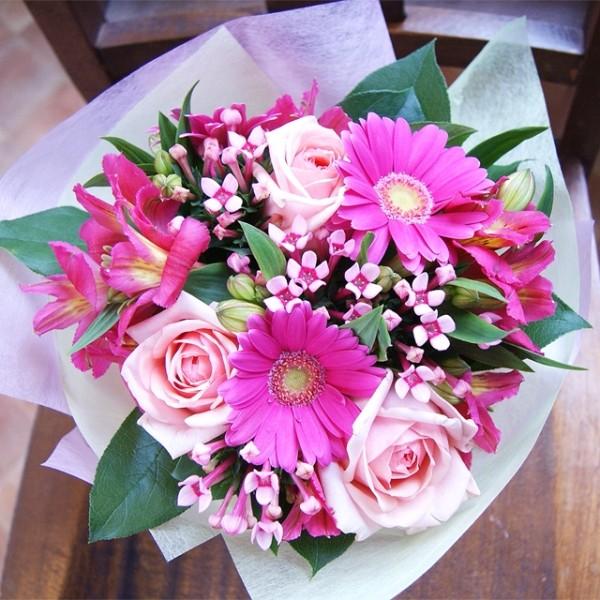 敬老の日 花束 ブーケ ピンク ブバルディア 花瓶のいらない花束 生花 プレゼント ギフト誕生日 結婚記念日 結婚祝い 画像 送料無料 Keirou 01dc134 花ギフト山形産果物野菜花樹有 通販 Yahoo ショッピング