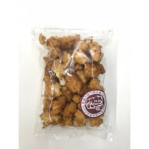 噛み応えのある揚げおかきです。昔ながらの堅さを求めるお客様に人気の絶えない逸品です。■名称米菓■内容量220g■味醤油味■用途ご自宅用/ご家庭用■包装袋■食感ものすごく堅い■原材料名もち米（国内産）、うるち米（国内産）、大豆白絞油、青粉、ご...