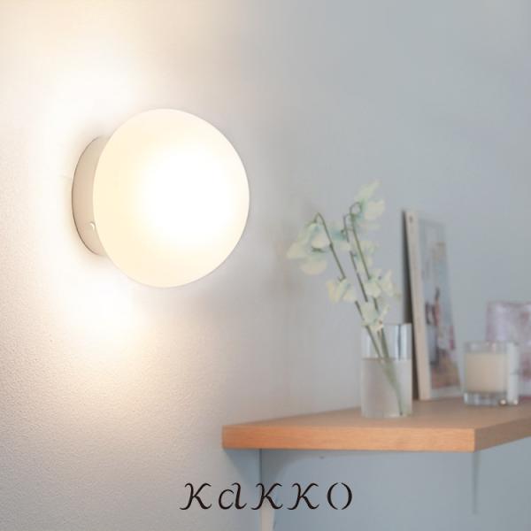 DETAILS猫の柔らかな寝姿をイメージして作られたブラケットライト[ kissa ]kissaとは、フィンランド語で[ 猫 ]という意味を持っています。思わず触れたくなるような心地よいフォルムのガラスシェード。そこからこぼれる柔らかな光は...