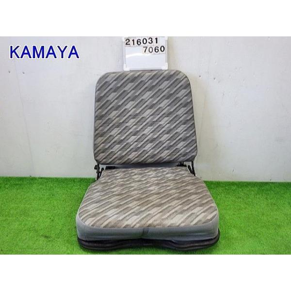 DAIHATSU　ハイゼットトラックトラック　S210　運転手席　シート DAIHATSU ハイゼットトラックトラック S210 助手手席 シート