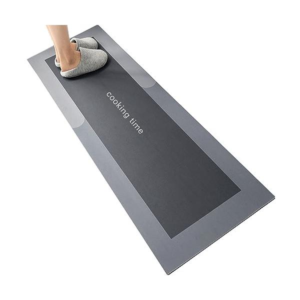 吸水性・速乾性に優れている 特殊吸水繊維を使用したキッチンマットは多くの細かい穴が空いているため水分を素早く吸収。速乾性の優れた発泡層が早めに水を放出させるので、キッチンマットの表面はいつもサラサラ  床保護床のキズ防止、寒さ対策 肉厚な4...