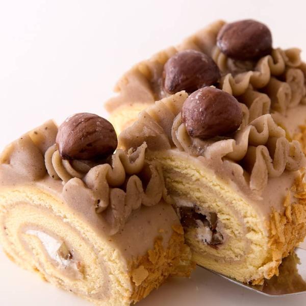 ■商品説明渋皮煮とマロンペーストをたっぷり使った「モンブラン」タイプのロールケーキ！●長さ約15cm、約4人用〜5人用のサイズです。●渋皮煮とマロンペーストをたっぷり使った濃厚で豊かな栗の甘み。●国産小麦を使用したふんわり生地とクリームの絶...