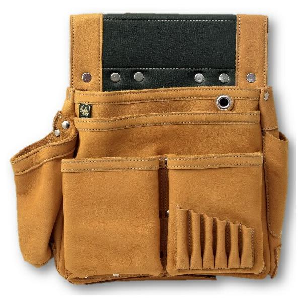 ふくろ倶楽部革シリーズ朱雀 新ヌバック六型 墨つぼホルダー付SZN-836限定のヌバック革釘袋をハイブリッド化。二枚張り人工皮革を背面に配することで釘袋に張りと強度をもたせ、型崩れを防止すると同時に耐切削・摩耗性と耐久性の向上を図りました。...