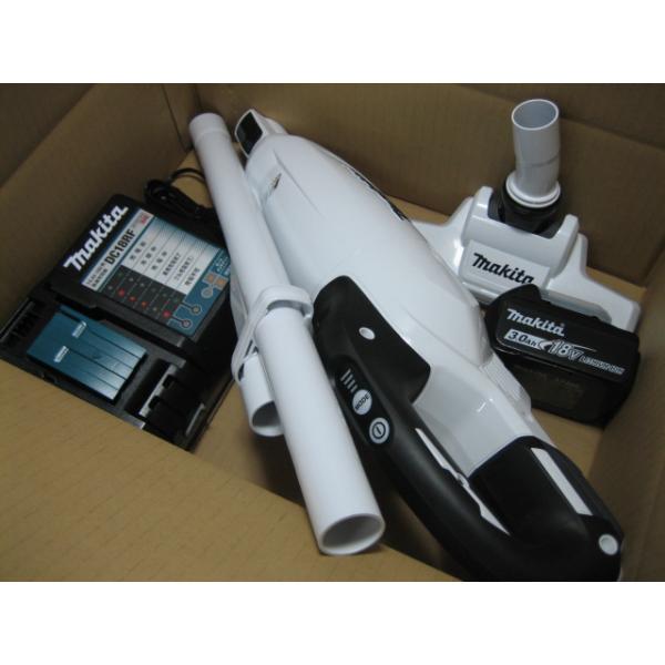 新品未使用 makitaマキタ充電式クリーナ　CL284FDRFW マキタ（makita） 【正規店】充電式クリーナー カプセル式 CL284FDRFW