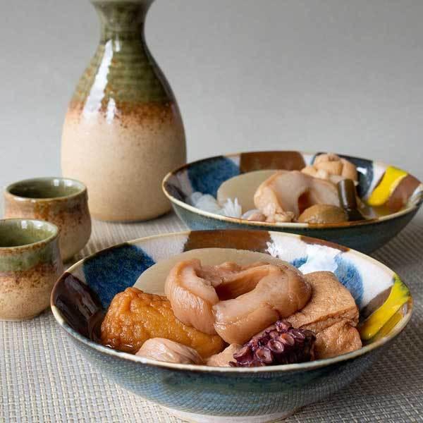 【　商品について　】ふわふわの車麩、こりこりの梅貝、ぷりぷりのたこぶつなど特有のおでん種が「かなざわ」らしい。※だしが赤くにごっているものがございますが、これは原料の「たこ」から出る天然由来の色素です。《お召し上がり方》●温めてお召し上がり...