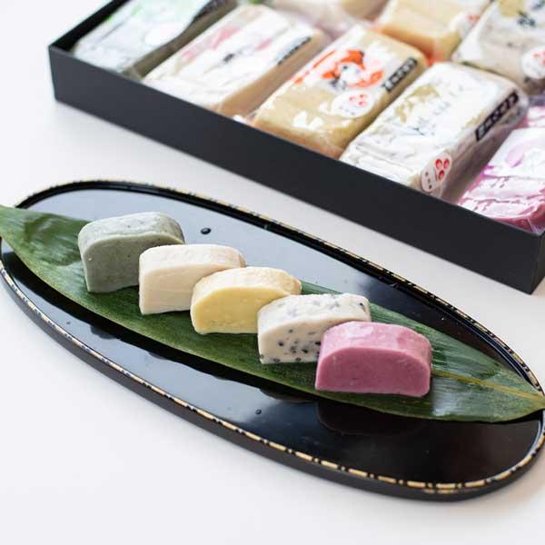 【商品について】なま麩は小麦粉から抽出した蛋白質（グルテン）にもち粉を加えて作られた非常にヘルシーな食品です。用途に応じた大きさにカットして、鍋物、鉄板焼き、揚げ物などにご利用ください。石川県特産・加賀野菜の代表格「金時草」が入った「金時草...