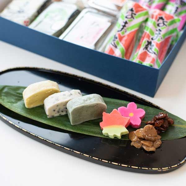 【商品について】生麸と生麩をしぐれ煮にした珍味をセットにしました。しぐれ煮はあさり風味（生姜入り）と牛肉風味（山椒入り）があります。用途に応じた大きさにカットして、鍋物、鉄板焼き、揚げ物などにご利用ください。しぐれ煮はそのままお酒のおつまみ...