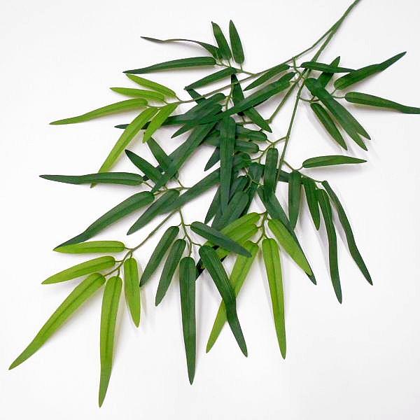 笹竹の造花。七夕飾りなどに。全長：約64cm葉長：約7〜11cm※茎を曲げて発送する場合がございます。あらかじめご了承ください。