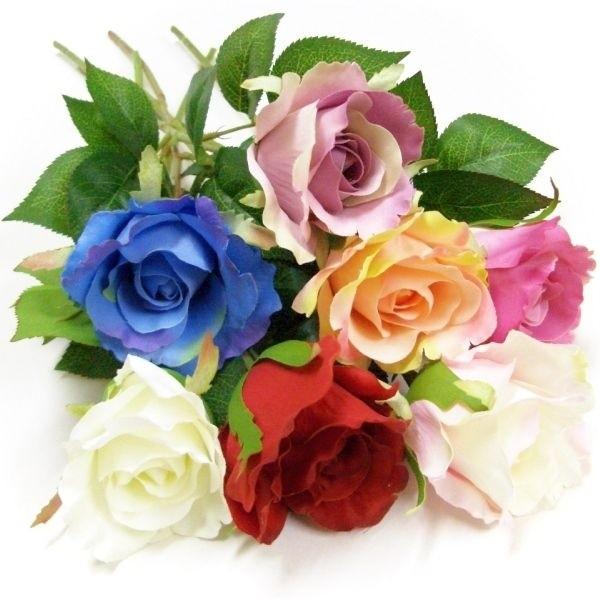 小さめの花で、茎が短めのバラの造花。この価格とは思えない、クオリティの高い商品です。葉と茎もワンランク上の作りです。人気色のブルーもございます。今当店で一番売れているバラです。花径：約8cm全長：約40cm花径：約8cm全長：約40cmカラ...