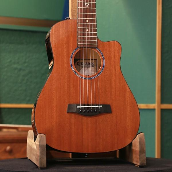 アウトレットセール Traveler Guitar トラベラーギター アコースティックギター Redlands Mini Mahogany エレアコ