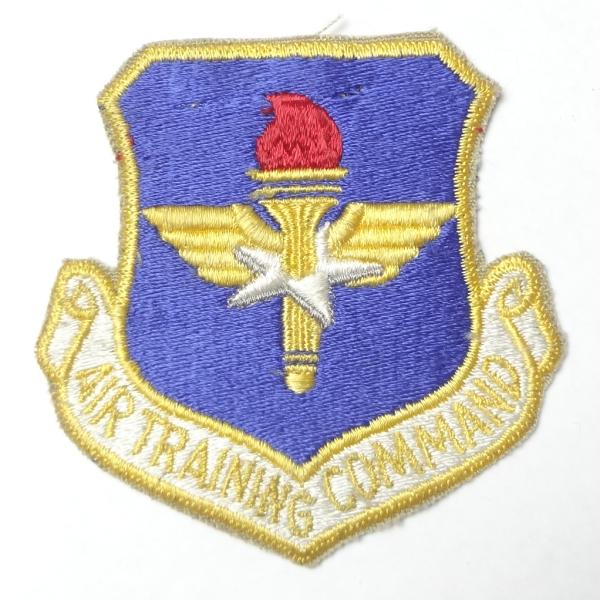 ヴィンテージ USAF AIR TRAINING COMMAND 刺繍ワッペン 米空軍 ATC アメリカ空軍 ミリタリー パッチ デッドストック 爆買