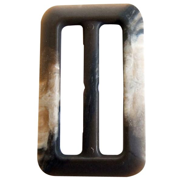 プラスチック製　内径50mm　外径約6.5cm×4cm