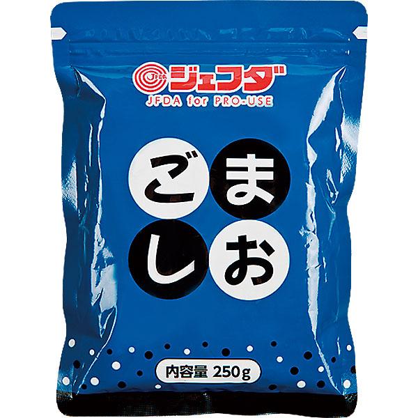 香ばしい直火焙煎の「黒ごま」と、瀬戸内海産のこだわり塩を使用し、旨味を深めたこだわりの「食塩顆粒」を使用しています。ごまと塩にこだわった、ふりかけの定番商品です。白ごはんやお赤飯にかけてお召し上がりください。