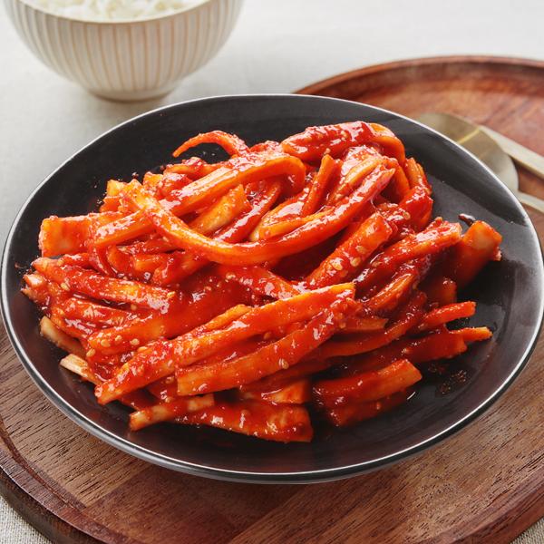 名称市場キキョウキムチ原材料名キキョウ、唐辛子、コチュジャン、砂糖、ごま油内容量500g賞味期限別途記載保存方法冷蔵(10℃以下)保存原産国名韓国特徴苦味のあるキキョウを甘辛く漬けました。しゃきしゃきとした歯ごたえが特徴です。