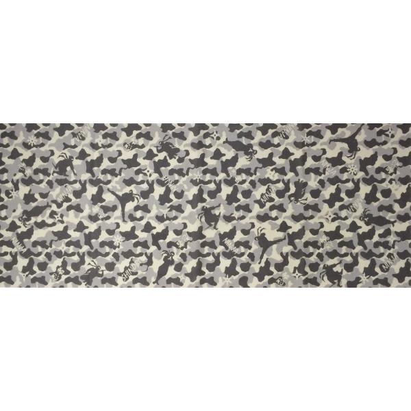 この手ぬぐいは顔料プリントで製作した手ぬぐいです。定番で人気の迷彩柄と、国内外で人気の「忍者」を組み合わせたデザインの手ぬぐいです。迷彩柄の中に、忍者や手裏剣が忍んでいます。「NINJA」と英語でも書かれているので、海外の方へのプレゼントに...