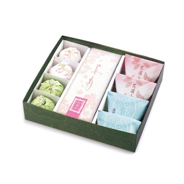春の味覚が詰まった季節限定のギフトです。大切な方への贈り物にどうぞ。※予告なくパッケージの仕様変更をさせていただく場合がございます。・賞味期限一壺天：製造日より20日野づつみ：製造日より20日あも (桜)：製造日より30日花遊山：製造日より...