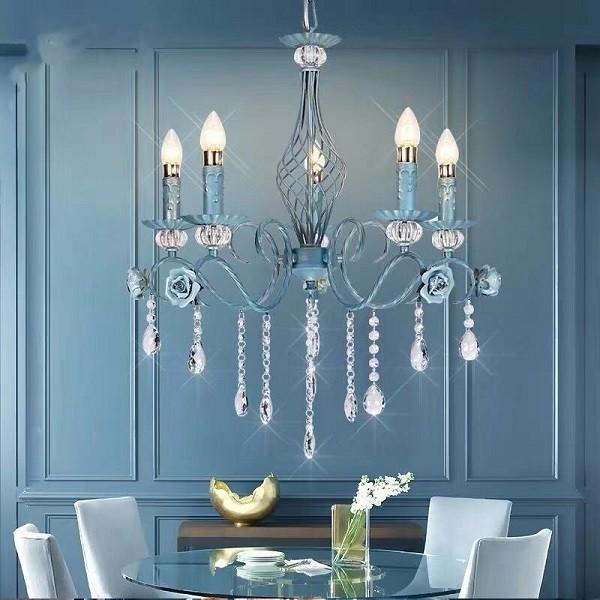 短期間出品 引掛けシーリング対応 アンティーク調 シャンデリア ホワイトタイプ 短期間出品 引掛けシーリング対応 アンティーク調 シャンデリア