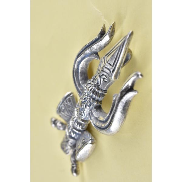 karmabazaro1_z1fwh81nay_3