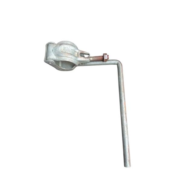 各種メーカー商品名：巾木止めクランプ単重：0.56kg入数：30個※土のう袋に入れた状態でのお届けとなります。クランプ部分は兼用、L字固定金具で固定送料についてお気軽にお問い合わせください。お届け先の市区町村名、注文総量から送料を算出します...