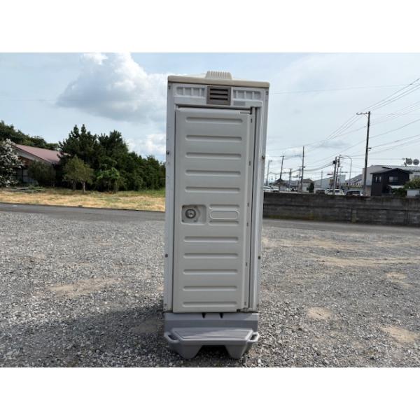仮設トイレ　中古　扉新品　ポンプ式簡易水洗トイレ(和式／洋式もOK） 現場 海岸作業場 畑 置場 農園　宮城県内のみ配送OK
