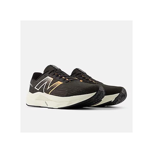 ニューバランス ヒューエルセル プロペルv5 FuelCell Propel v5 ランニング マラソン シューズ