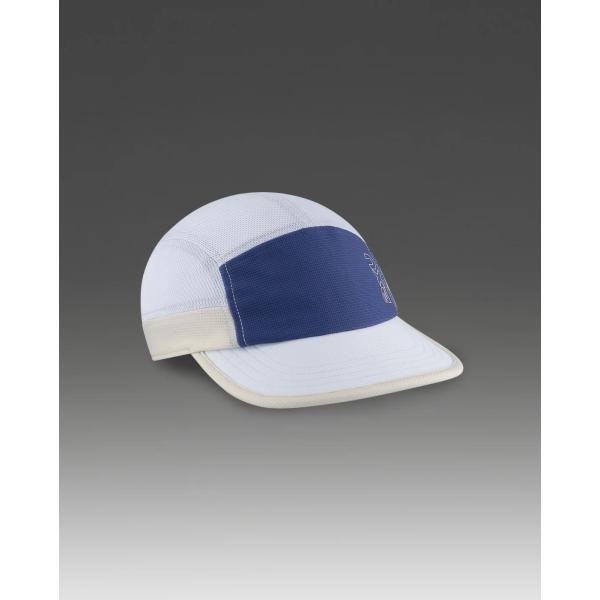 軽量で速乾性に優れたメッシュ素材を使用したライトスピードキャップは、スポーツアクティビティのみならず移動中も涼しくドライな状態を保ってくれる夏場には最適なキャップです。男女兼用ONEサイズ商品となり、キャップ後ろ側のバンドにて調整が可能。掲...