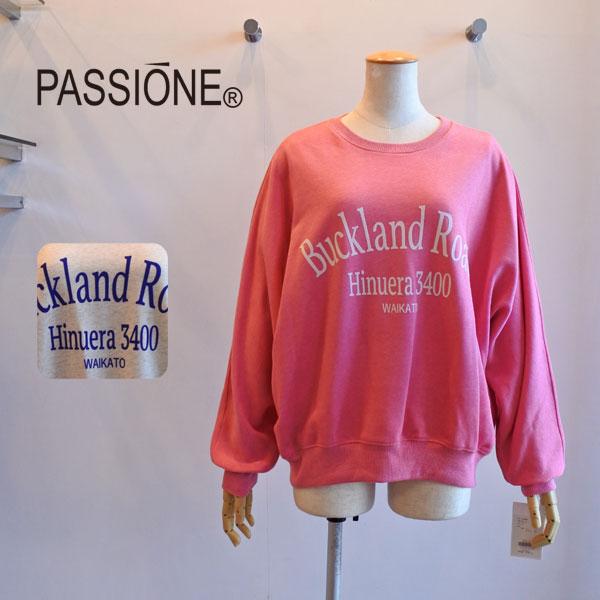 PASSIONE パシオーネ レディーストレーナー 【新品未使用】タグ有り PASSIONE（パシオーネ） 20％OFF SALE 裏毛ロゴプリントトレーナー