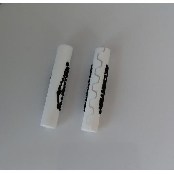 アウターケーブルとフレームの接触による傷つきを防ぐ、フレームプロテクター。 4mmと5mmの２種類ございます。