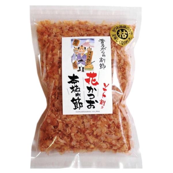 枕崎産の本枯れ節で削った、ワンランク上の高級ソフト削りです。当社独自の削り方で生臭みがなく口当たりがとても柔らか！上品なやさしい味わいの削り節に仕上がりましたヽ(^o^)丿輪切り方向に8mmぐらいの幅に細かく削ったので温かいご飯やお浸し・漬...