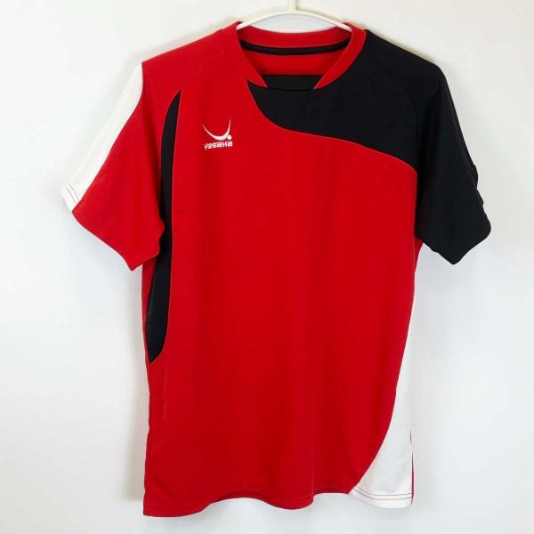 [ブランド] ヤサカ[タイプ] 卓球 ゲームシャツ 半袖 JTTA[表記サイズ] M[対象] レディース[カラー] レッド×ブラック[身幅] 約50cm[着丈] 約66cm[状態] 使用感があり、タグが切られています。