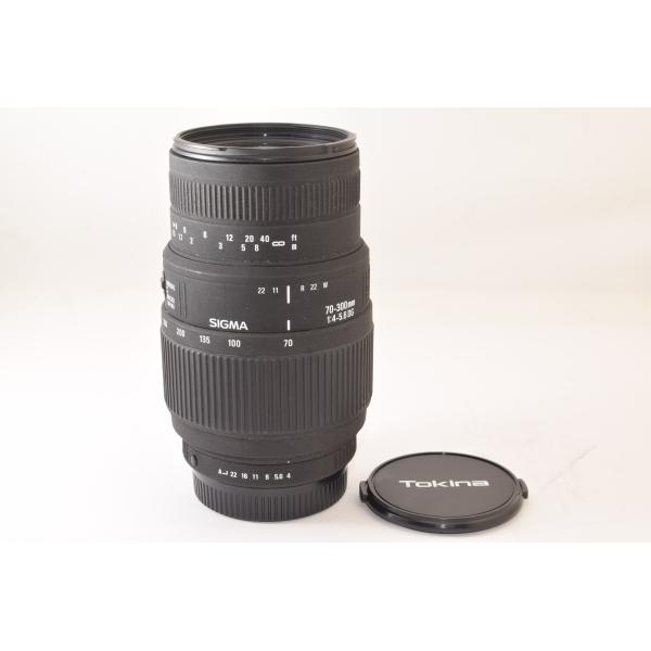 【外観】通常使用によるスレ、キズが若干見受けられます。アタリへこみなどの大きなダメージはありません。ラバー部が若干白くなっています。【光学系】レンズ内に斑点状のクモリの様なモノが多数、見受けられます。前玉にカビの混入も見受けられます。キズは...