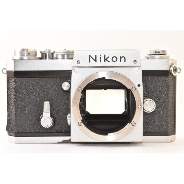 ※ジャンク扱いの為、ノークレーム、ノーリターンにてお願い致します。部品取り、研究用に如何でしょうか。※ファインダーは付いておりません。【外観】少し革の浮きが見受けられます。その他は通常使用によるスレ、キズが少しと所々錆が見られます。アタリへ...