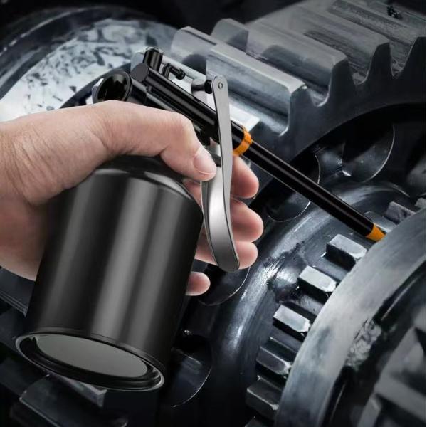 素人でも簡単にできるギアオイル専用　デフオイル交換ポンプ