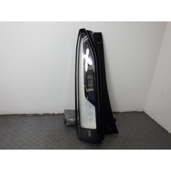 N-BOX N−BOX 6BA-JF5 左 テール ランプ ライト 33550-32R-J01