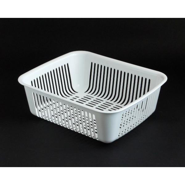 ○水切りかごです。洗った後の食器の水切りに便利です。別売りの「水切りケース」、「水切り用フタ」をセットでご利用いただくと、さらに便利にお使いいただけます。●外寸（約）・３５０×２９０×高さ１２０ｍｍ●色・ホワイト●原料樹脂・ポリプロピレン●...