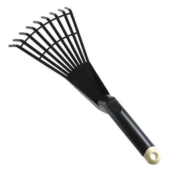 かきほうきです。ABS樹脂製の軽いかきほうきです。土をなじませたり、刈った雑草を集めたりできます。※色の指定はできません●サイズ(約)・135×全長345mm●材質・ABS樹脂●用途・かきホウキ 熊手 レーキ 園芸 ガーデニング●キーワード...