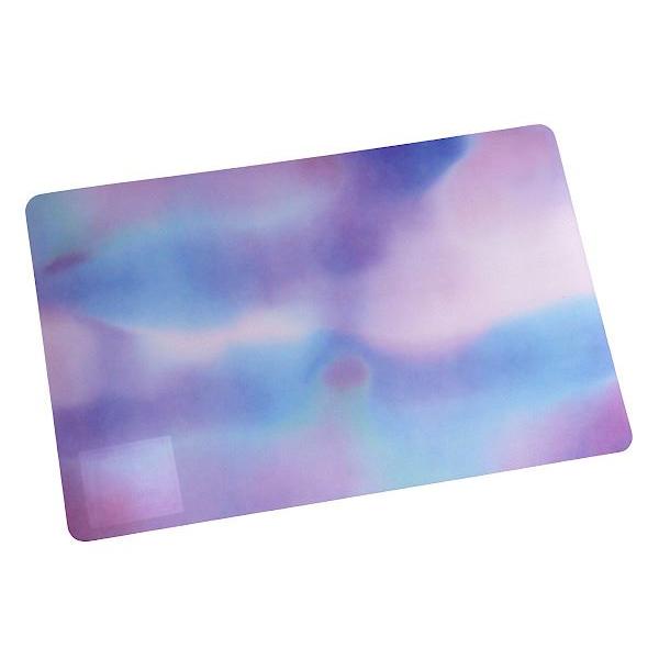 ランチマットです。水彩風カラーのランチマットです。汚れてもサッと拭き取れます。※色・柄の指定はできません●サイズ(約)・430×280mm●材質・PET●用途・ランチマット ランチョンマット 食事 食卓 テープル キッチン●キーワード・らん...