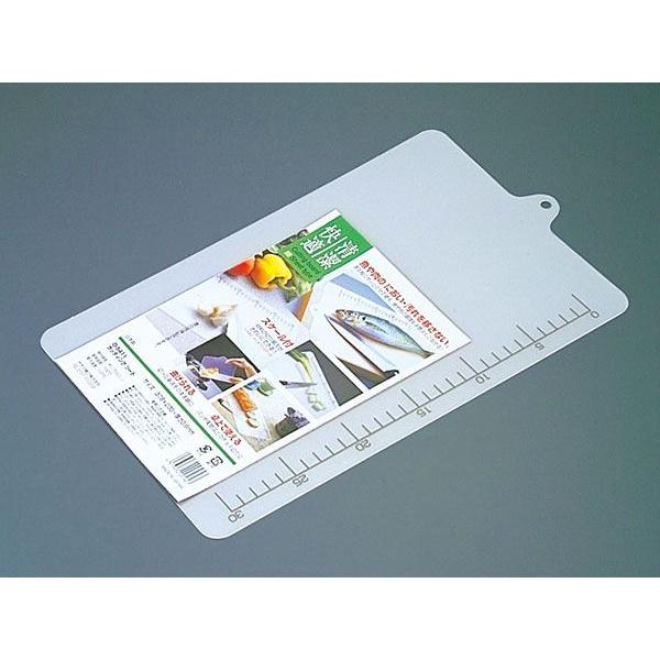 薄型のまな板です。食材を均等に切り分けるのに便利な、目盛り付きです。(1cm単位・長さ30cm)まな板の上にのせてお使いいただくと、魚や肉など、食材の臭いをまな板に移しません。通常のまな板より柔らかくて曲げやすく、切った後も手早くお鍋に材料...