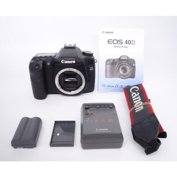 【コンディション】 ■外　観■ 使用に伴うスレ傷も少しで、目立つような傷は無く「非常に良い」状態です。液晶画面、マウントもスレ傷僅かでキレイです。 詳細は写真にてご確認ください。 ■ファインダー■チリホコリの混入ありますが、カビや汚れも無く...